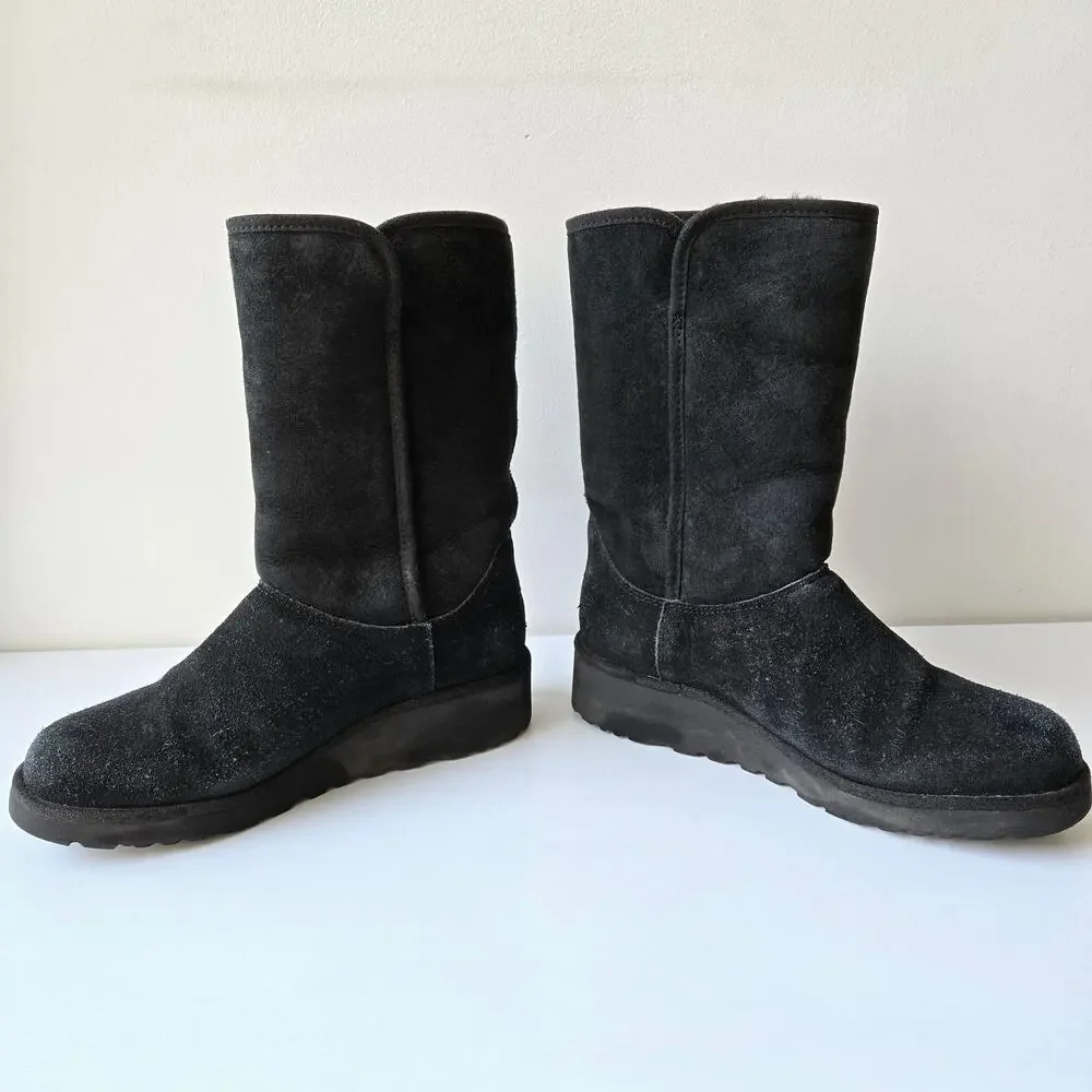 UGG Amie Women's Classic Slim Black Sheepskin Wedge Boots Casual Size US 5 EU 36